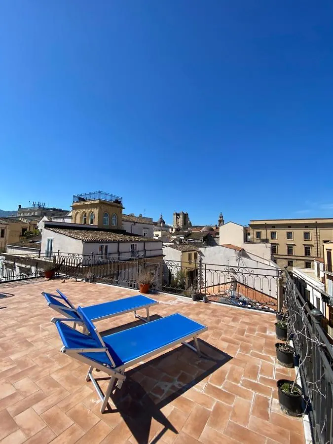 Sunny Loft With Terrace And Jacuzzi In The City Centre Παλέρμο 0*,  Ιταλία