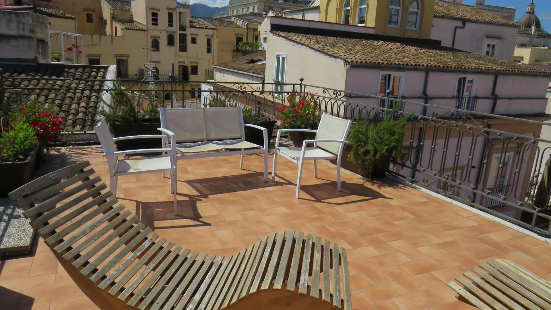 Sunny Loft With Terrace And Jacuzzi In The City Centre Παλέρμο 0*,  Ιταλία