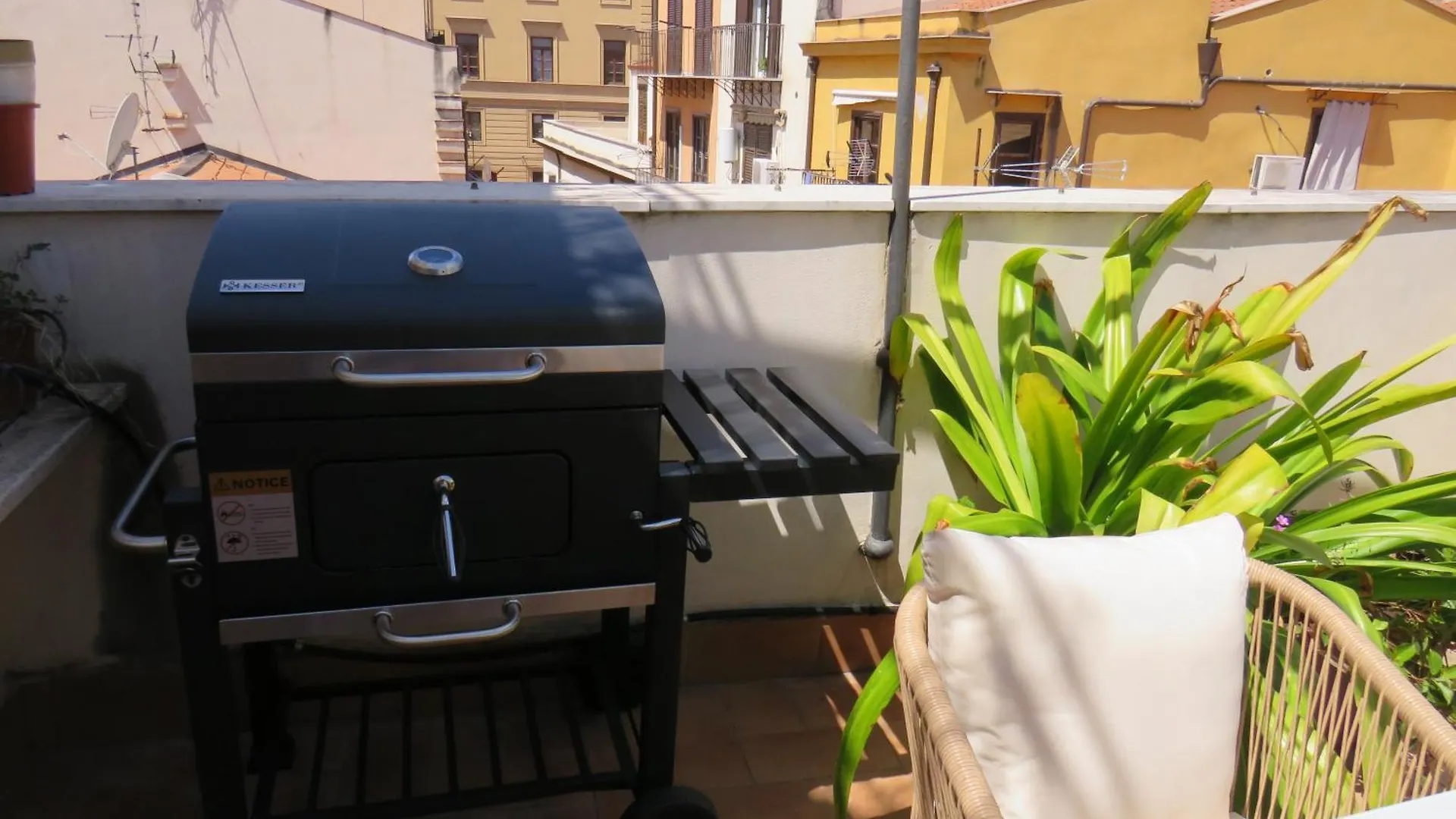 Sunny Loft With Terrace And Jacuzzi In The City Centre Παλέρμο 0*,