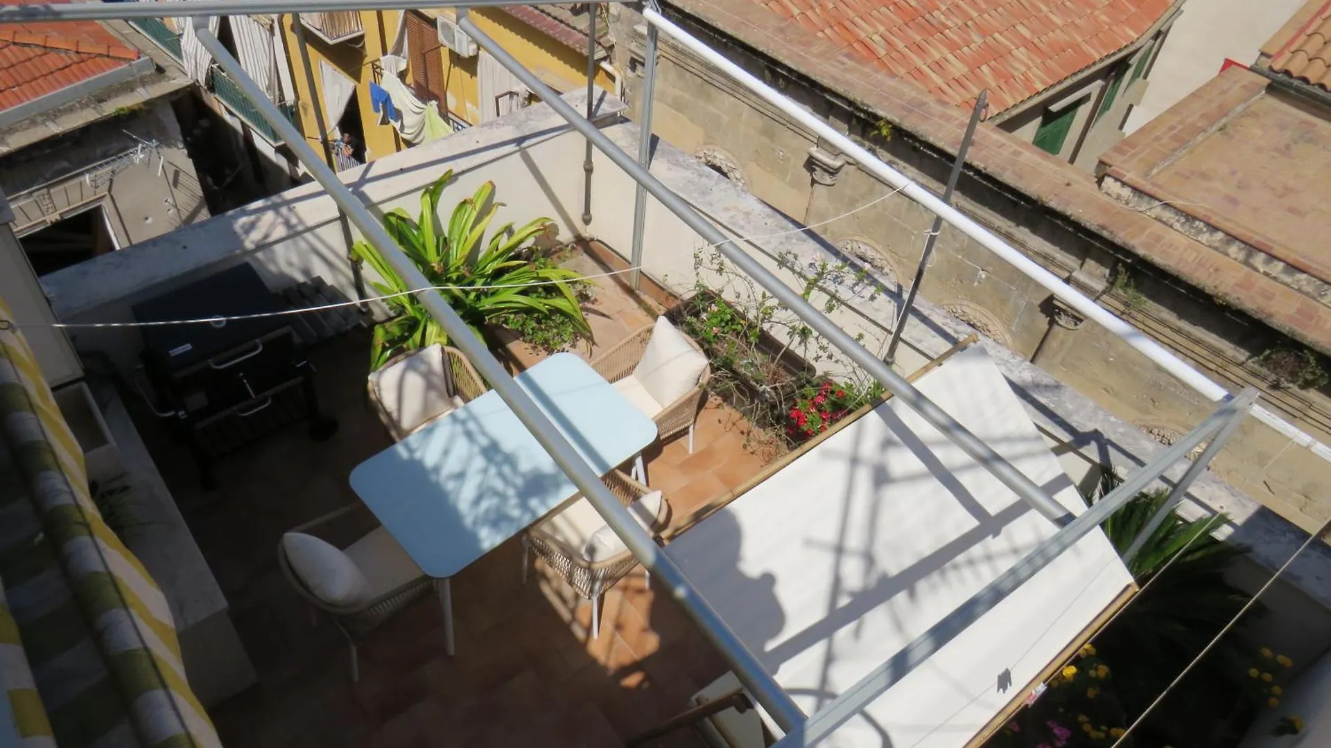 Sunny Loft With Terrace And Jacuzzi In The City Centre Παλέρμο Ιταλία