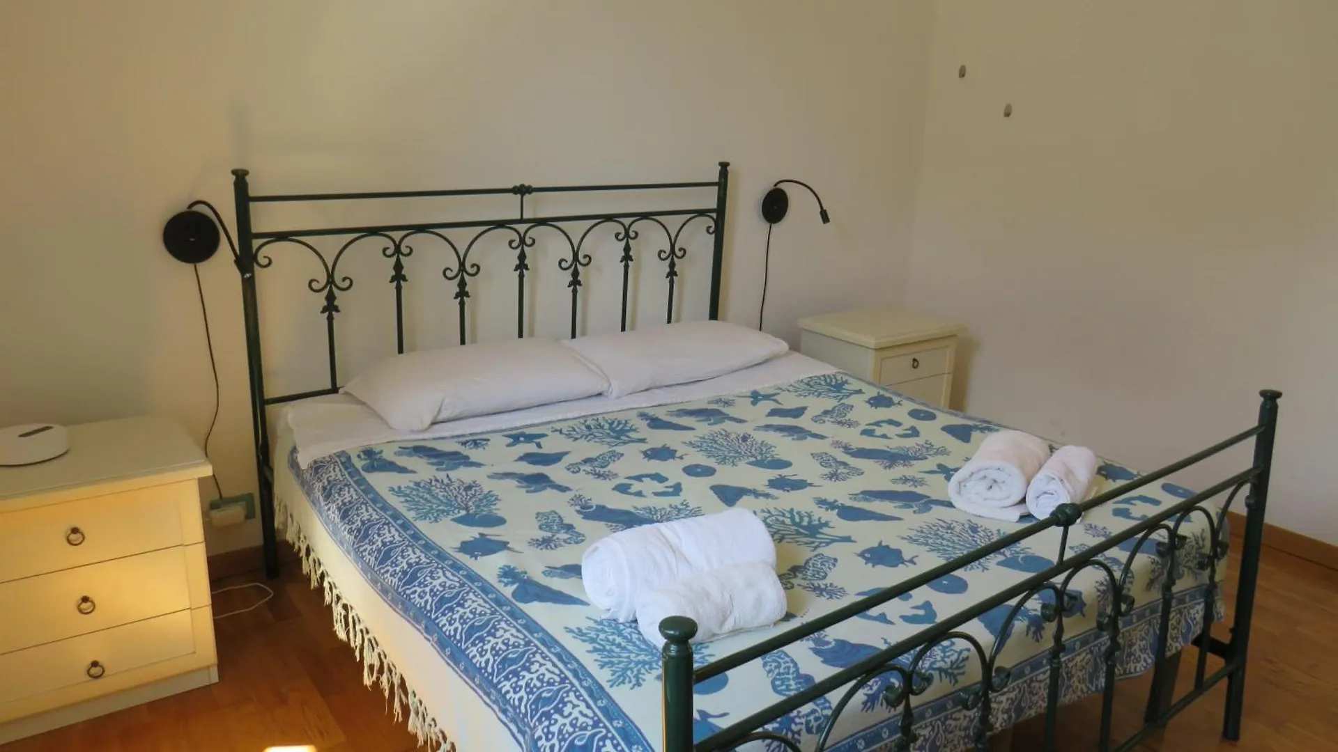 Διαμέρισμα Sunny Loft With Terrace And Jacuzzi In The City Centre Παλέρμο