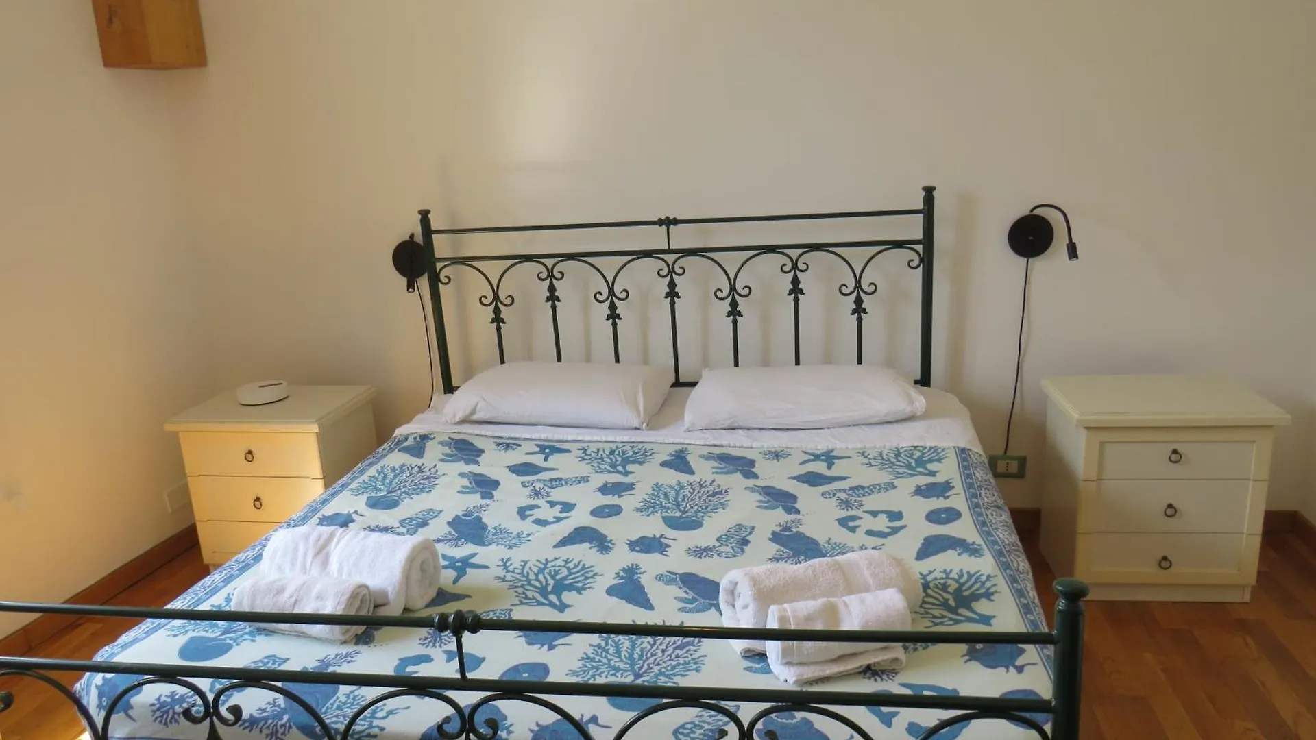 Sunny Loft With Terrace And Jacuzzi In The City Centre Παλέρμο 0*,  Ιταλία